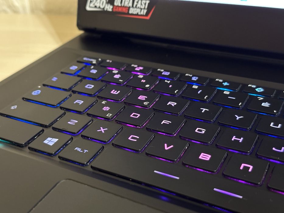 Новий! RTX 3080 140w (240Hz), i7-11800H, Msi Leopard, 32/512gb