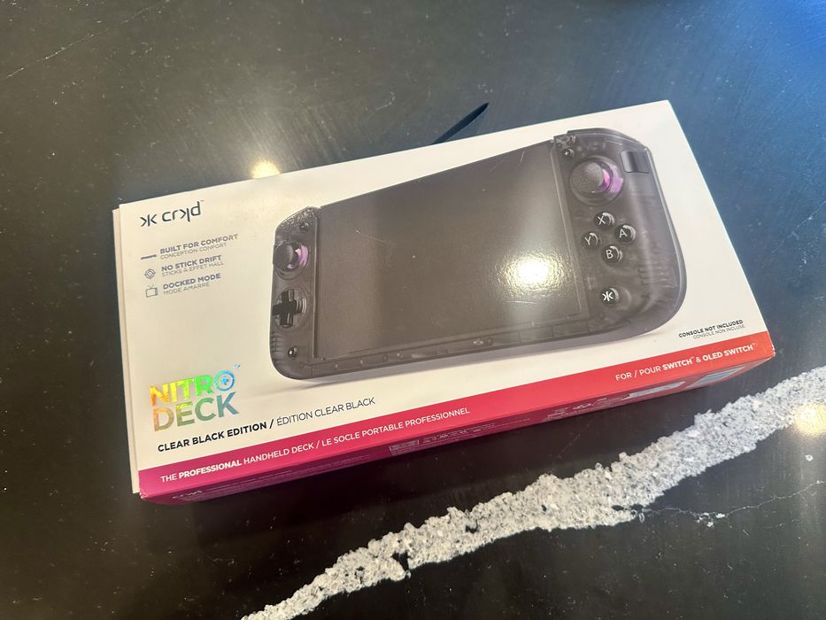 CRKD Nitro Deck+ Clear Edition do Nintendo Switch. Stan idealny.