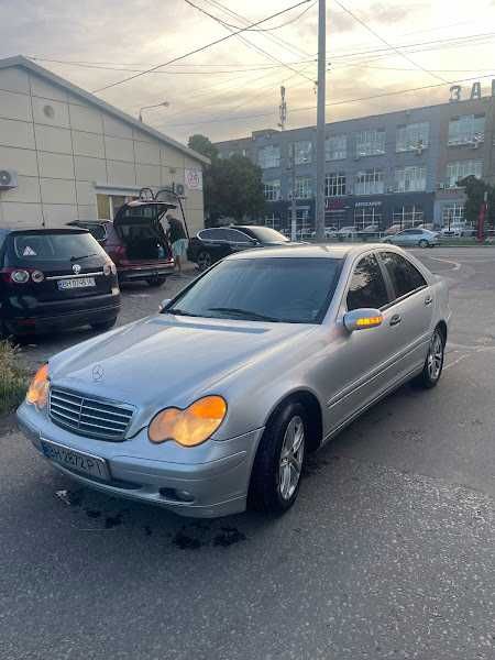 Mercedes C 220 W203