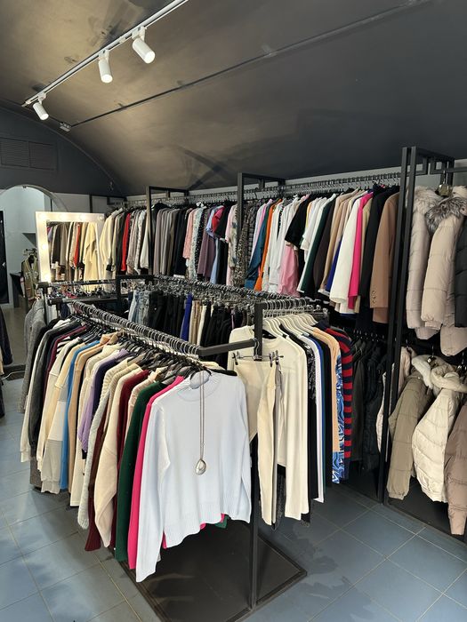 Стійки вішалки для магазину