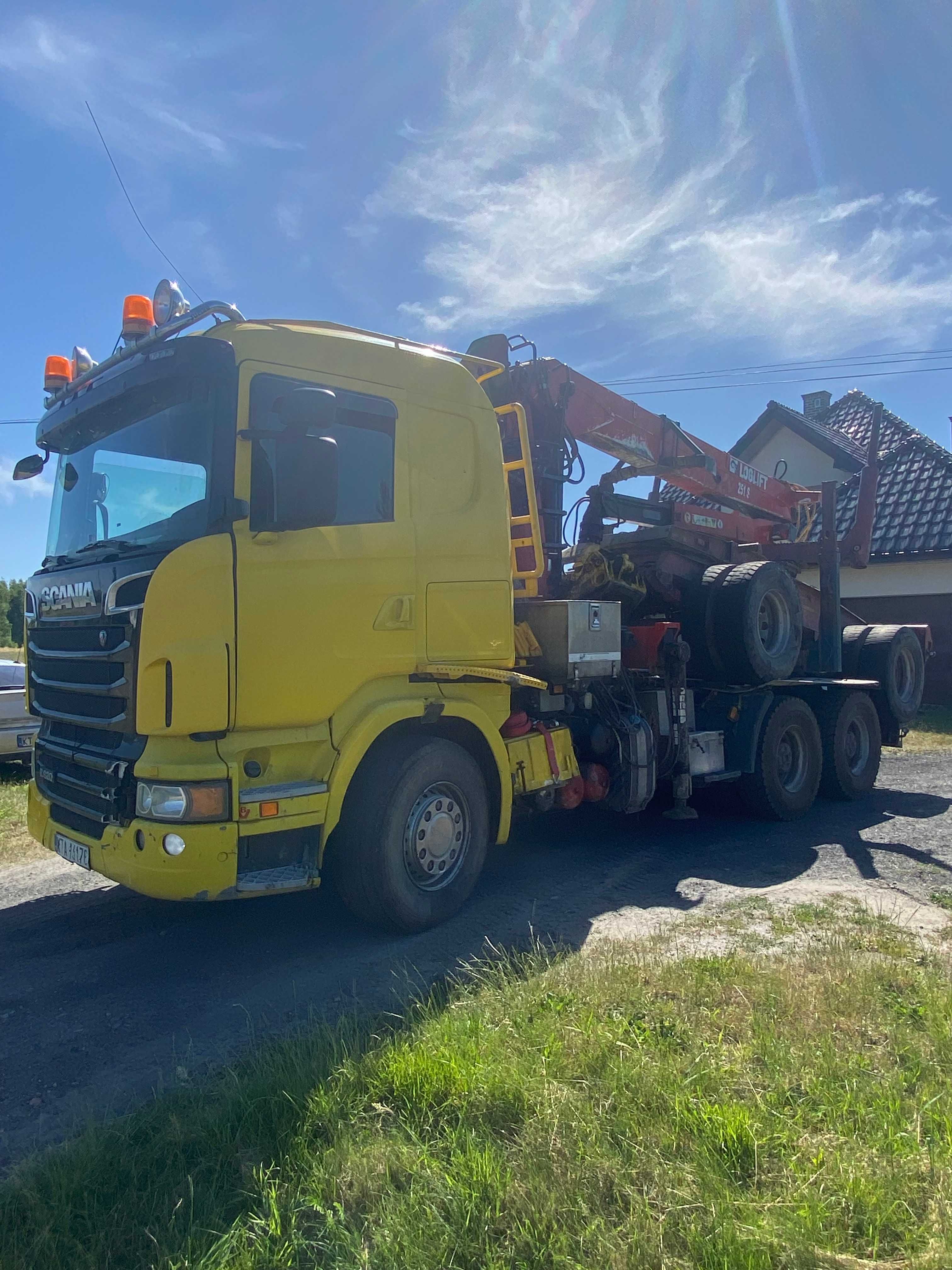 Samochód do przewozu drewna SCANIA