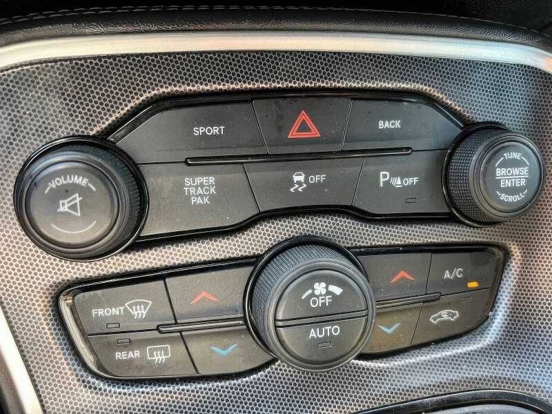 2015 Dodge Challenger R/T Plus