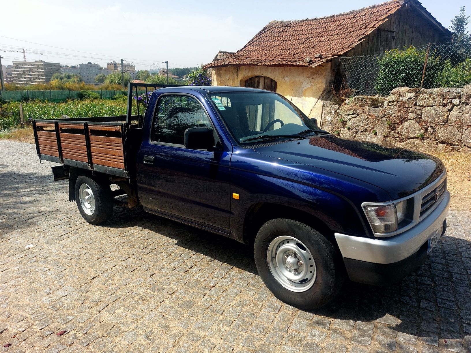 Toyota Hilux 2.4D
