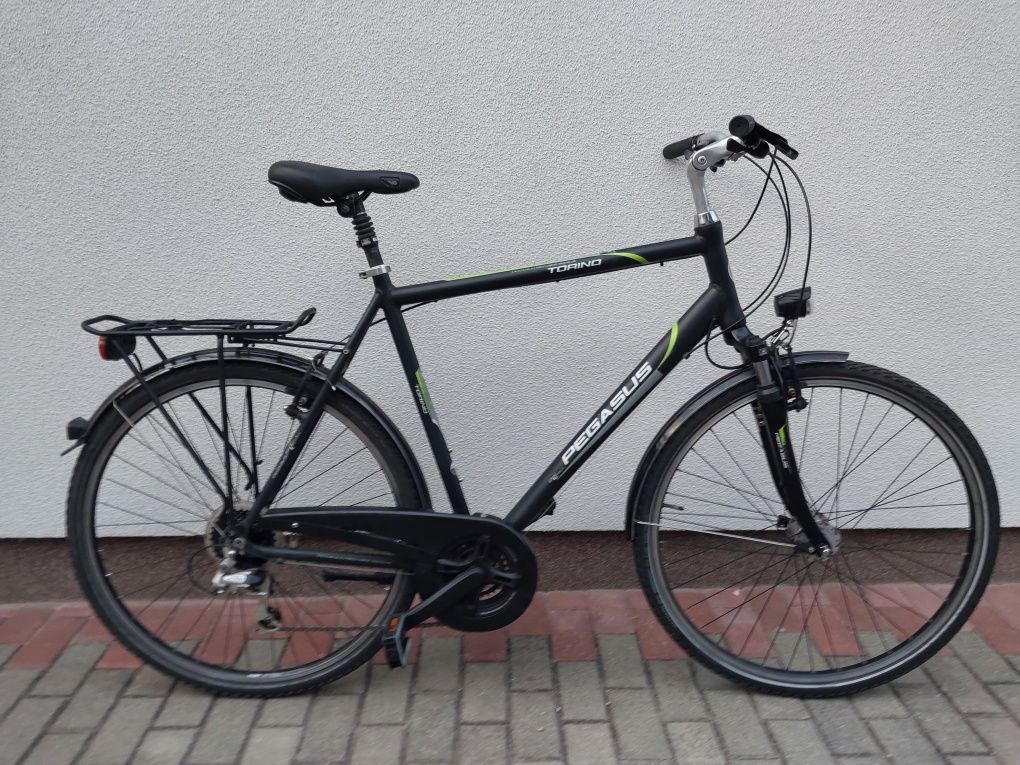 Rower trekkingowy Niemieckiej firmy PEGASUS SHIMANO ALIVIO