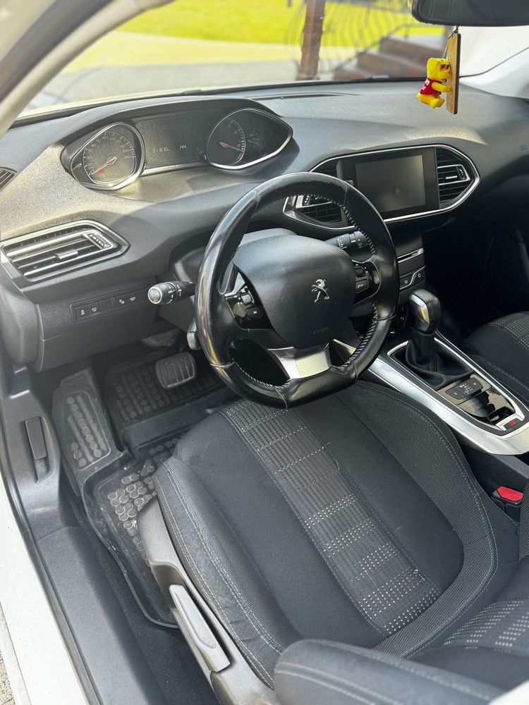 Samochod Peugeot 308