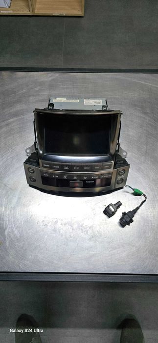 Лексус лх570 лк200  Штатні камери.