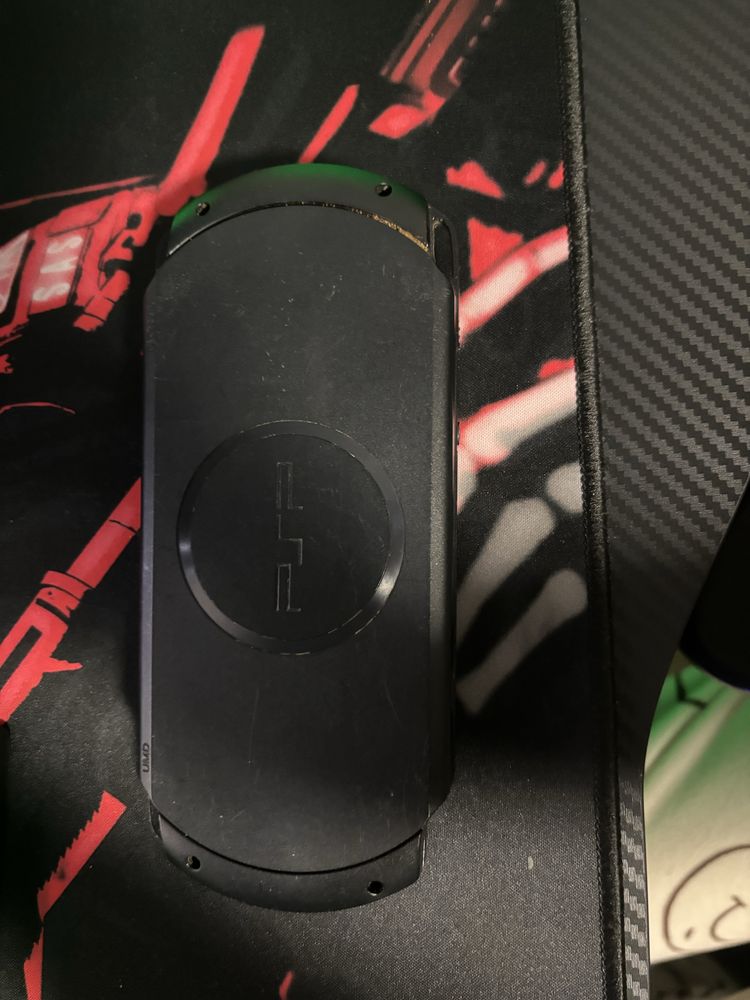 Konsola PSP E1004 + 11 gier