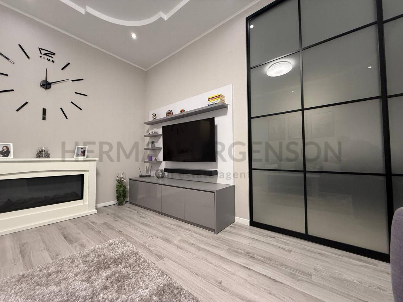 Продаж 2к квартири 54 м.кв / вул. Минайська, Новий район