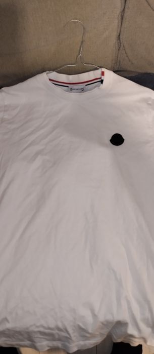 podkoszulek męski moncler, o rozmiarze M