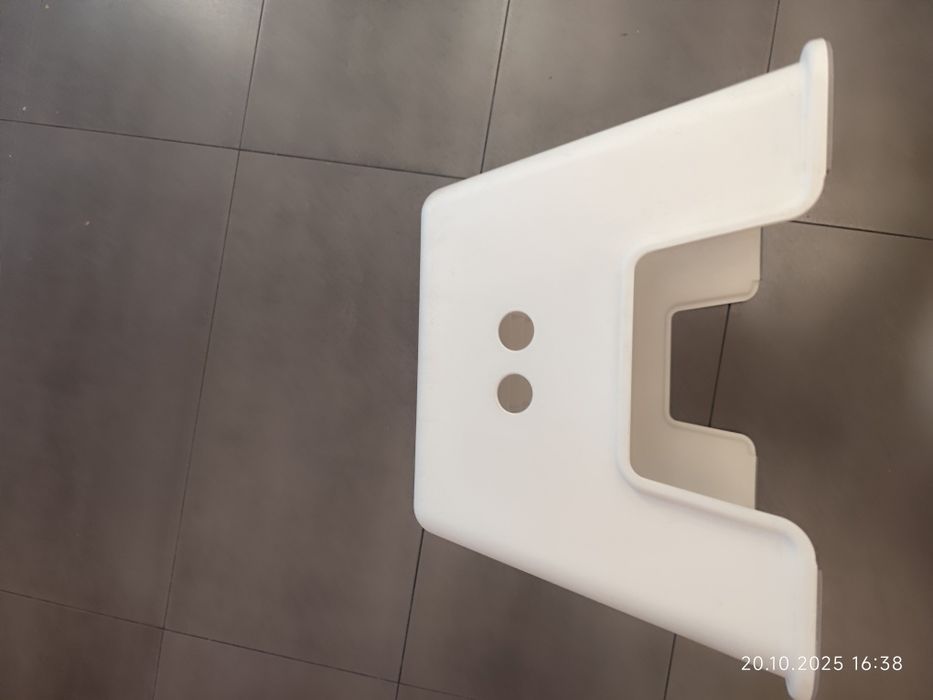 Ikea stołek podnóżek podstawka Bolmen