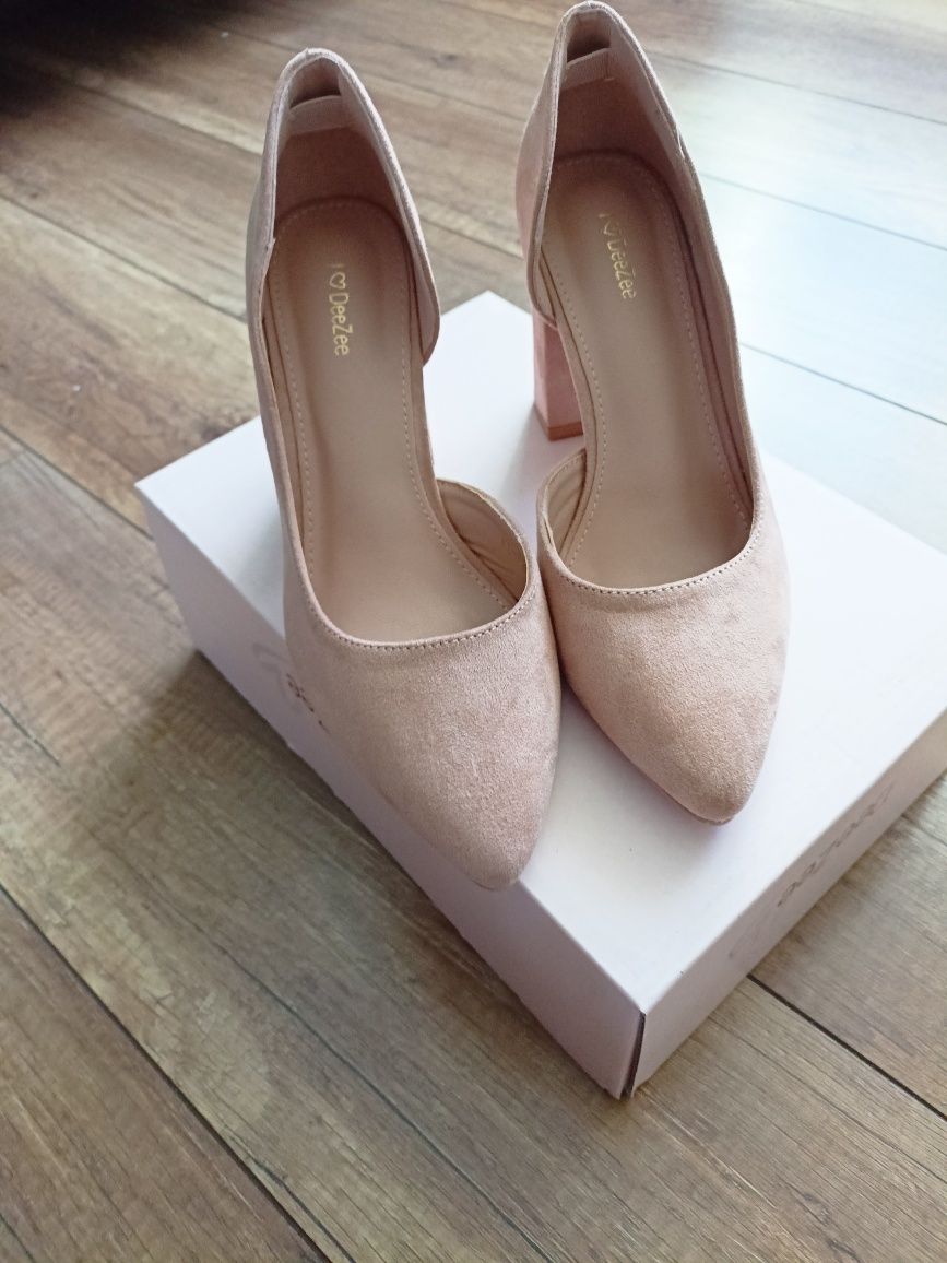 Buty damskie beżowe DeeZee