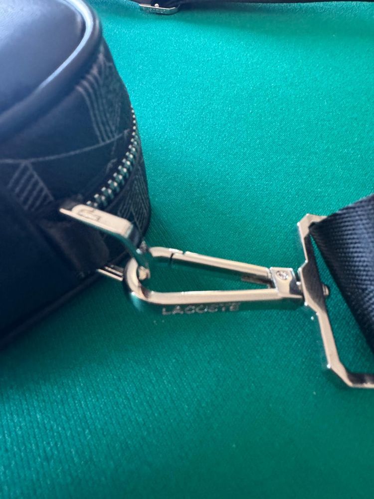 Bolsa Lacoste Monograma Preto