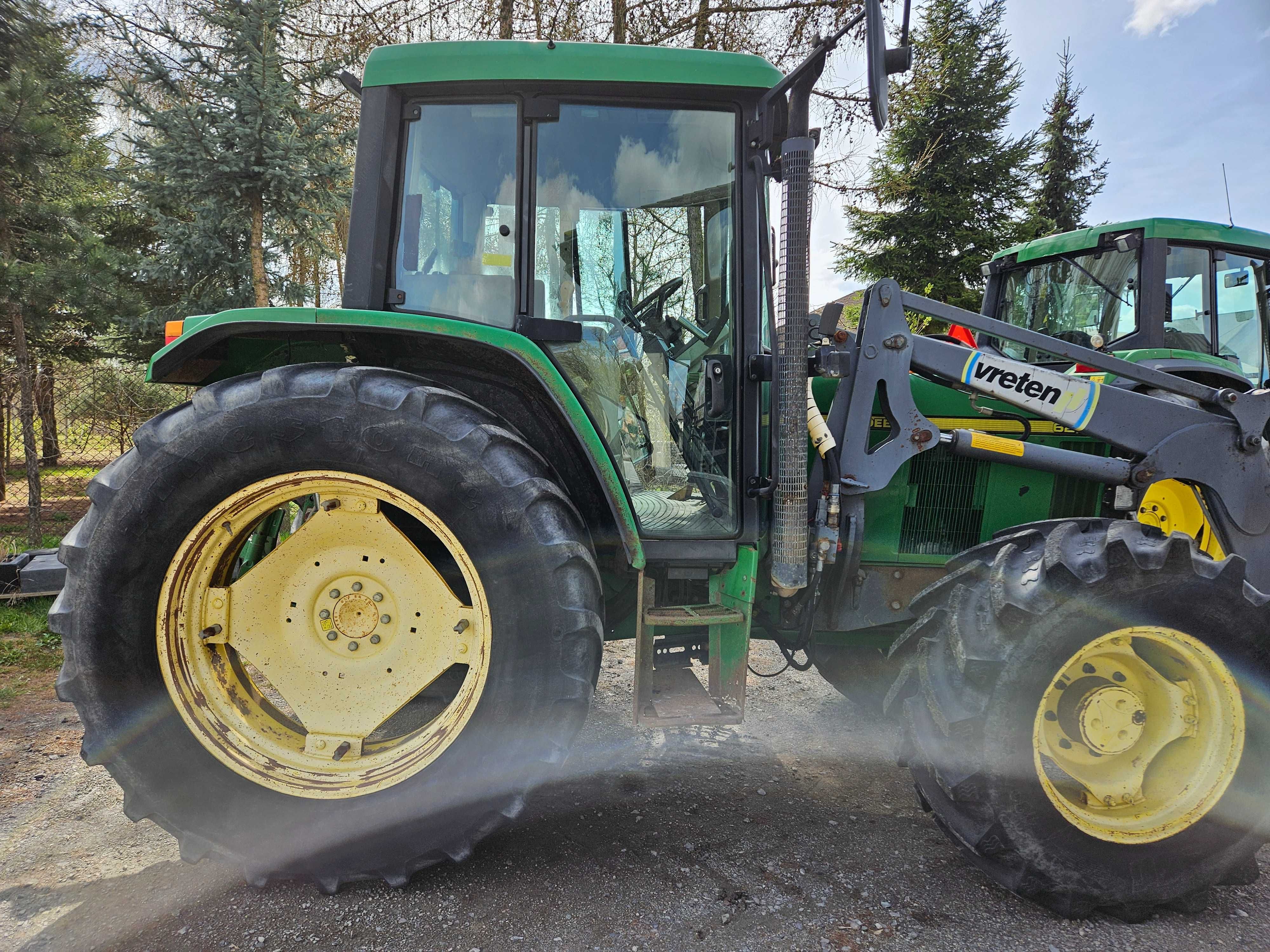 Traktor John Deere 6210