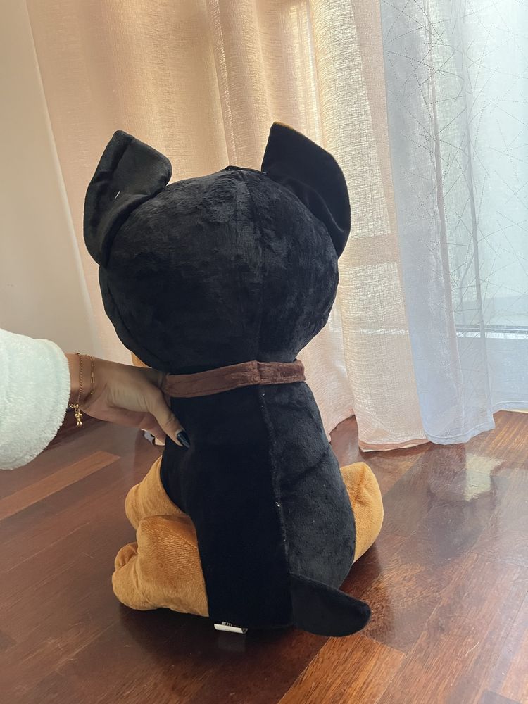 Peluche com etiqueta