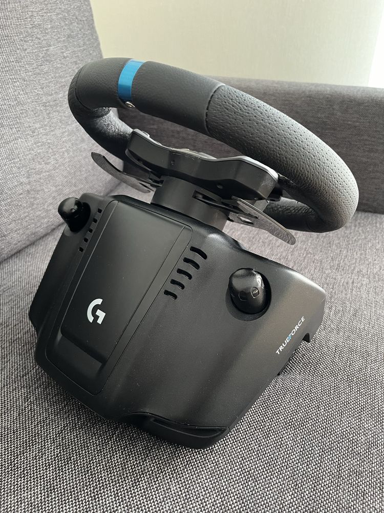 Logitech G923 + Logitech driving force shifter