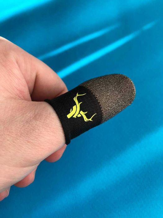 Напальчники с серебряным волокном для телефона, 4 шт. + кейс