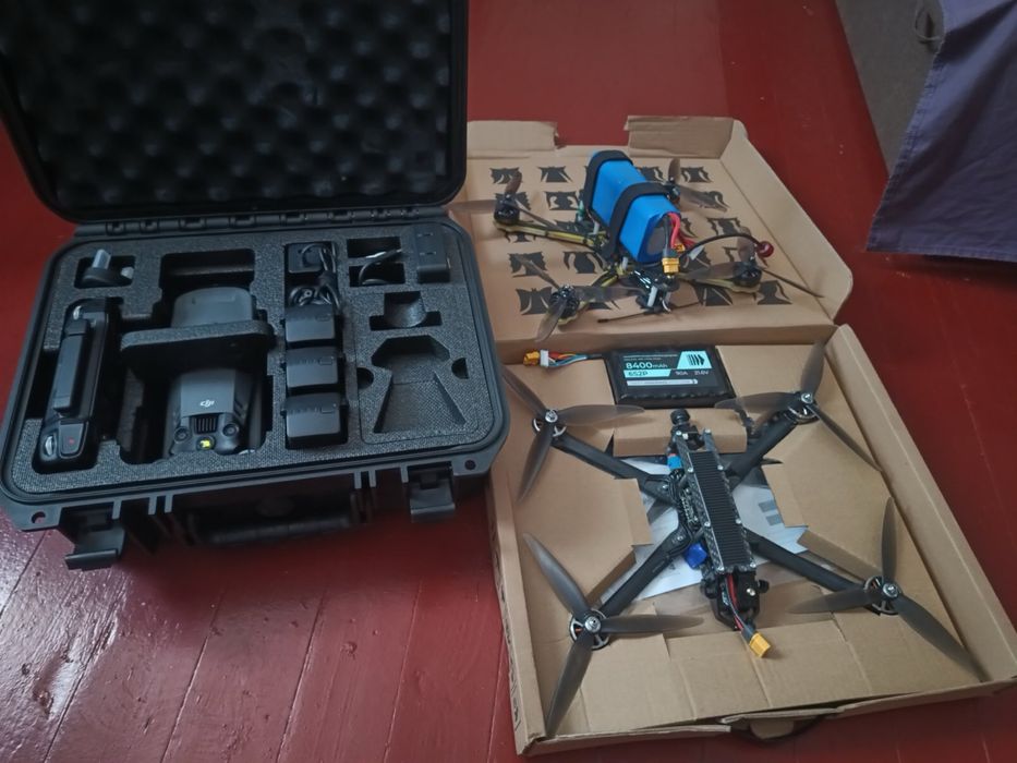 В наявності Mavic 3t комплект