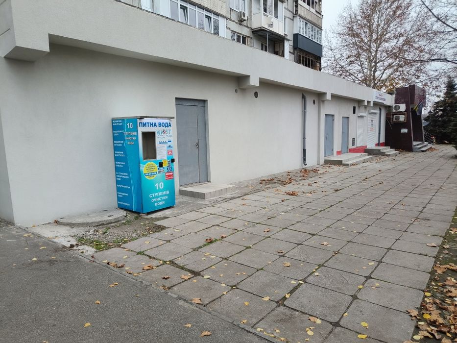 Помещение(СВЕТ ЕСТЬ ВСЕГДА) 100 кв. м. Шевч. мкр. р-н, ул. Красная, 3.