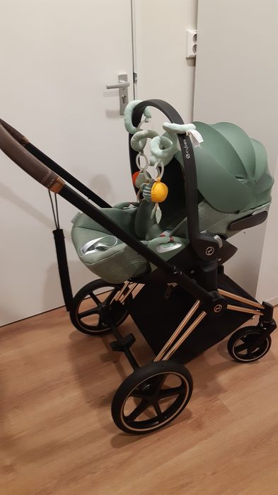 Продається  cybex priam 4.0  чудова колясочка CYBEX 4.0 4в1.