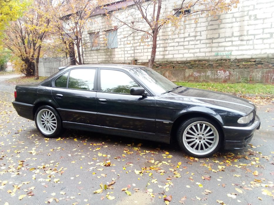BMW E38 740і 4.4Г/Б