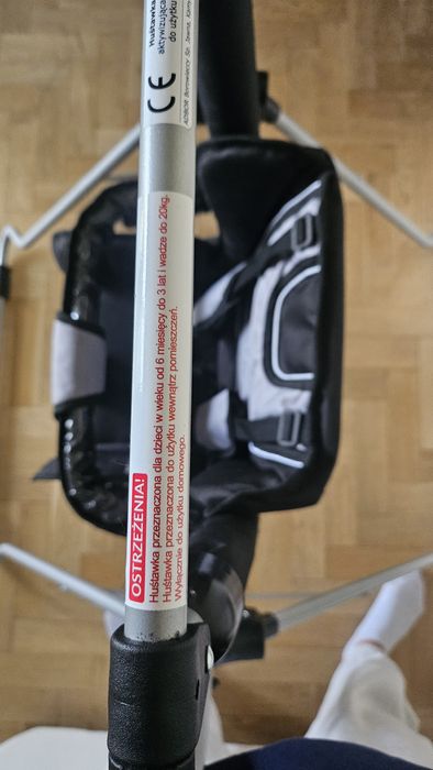Huśtawka stojąca dla niemowląt