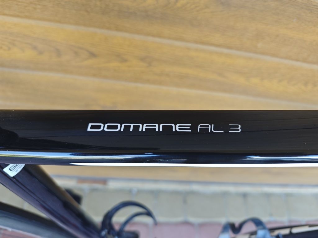 szosowy TREK Domane AL3  rozmiar 62 cm XL