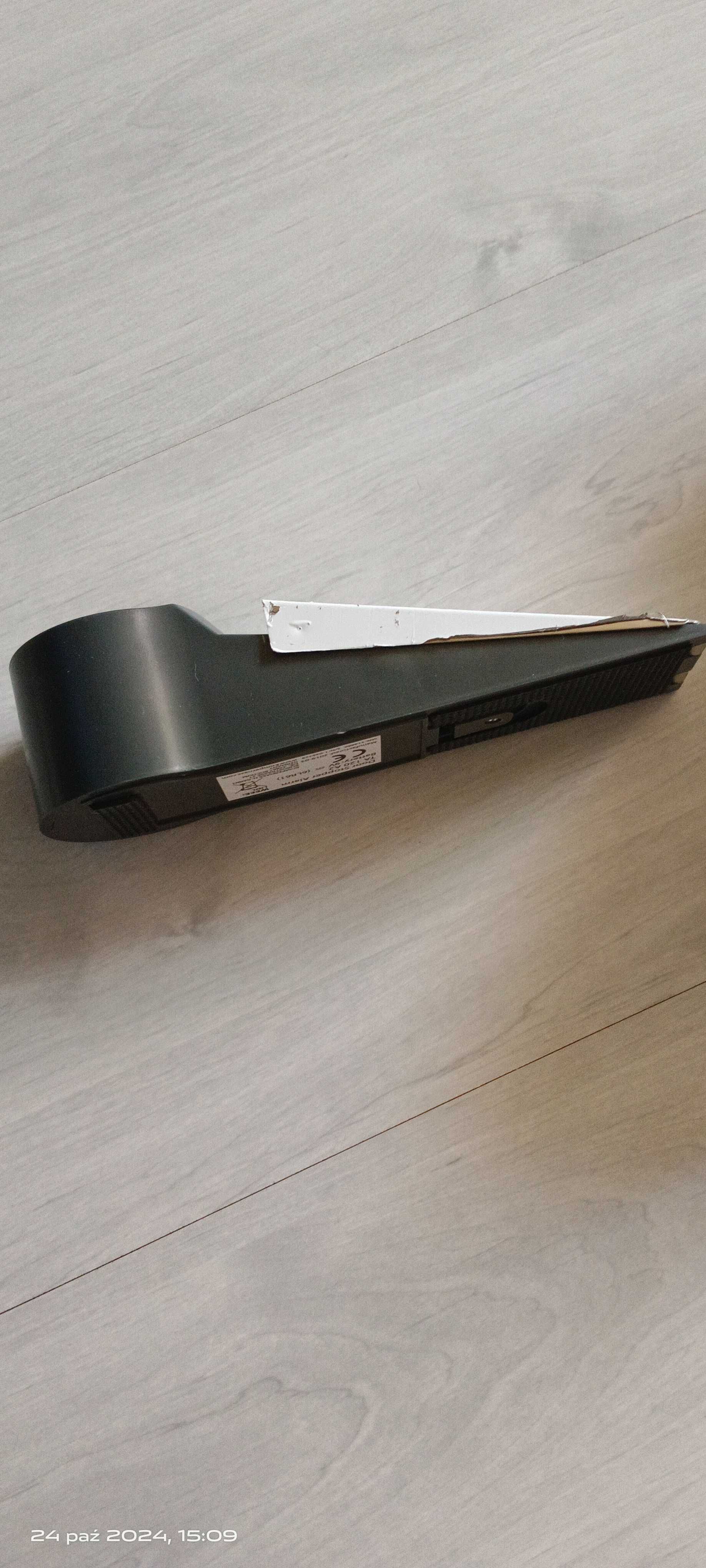 Alarm pod drzwi zabezpieczający .