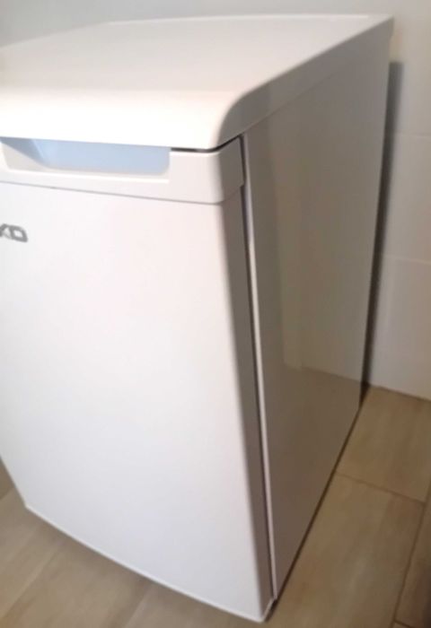 Frigorífico de bancada Beko impecável como novo