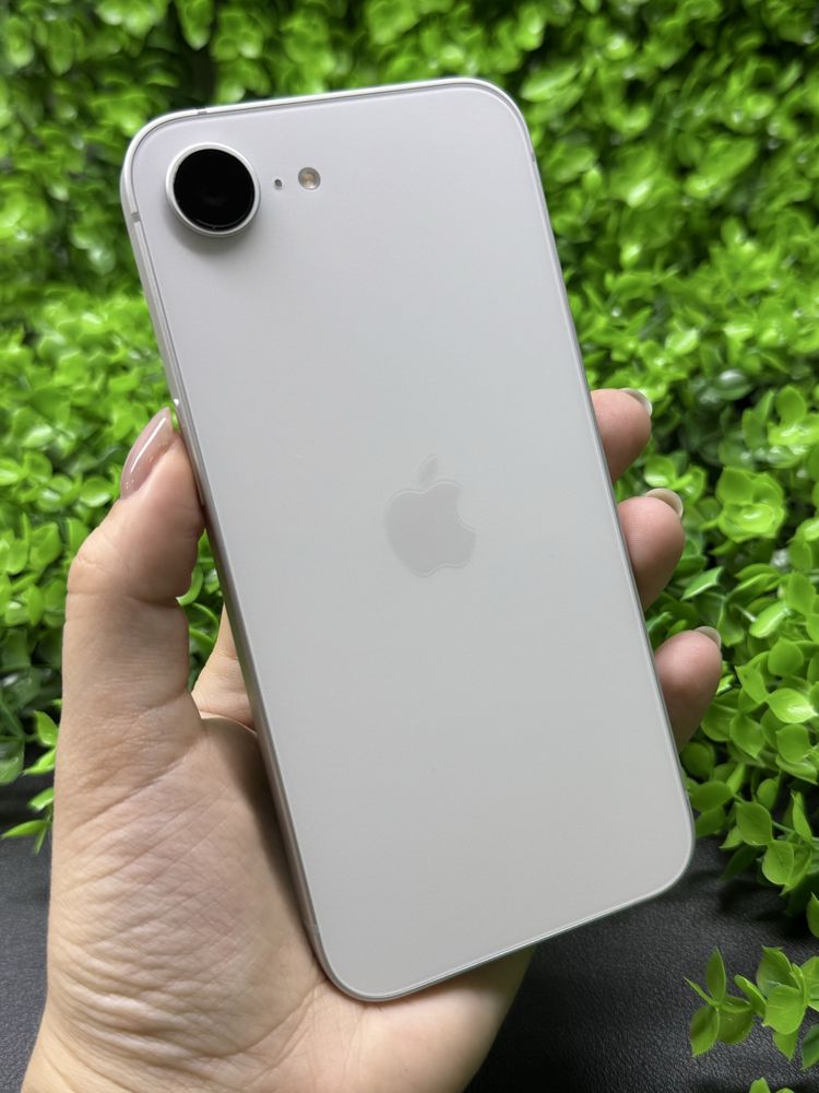 iPhone 16e, 128Gb, White (Neverlock) Айфон 16е, 128гб, белый, 100%АКБ