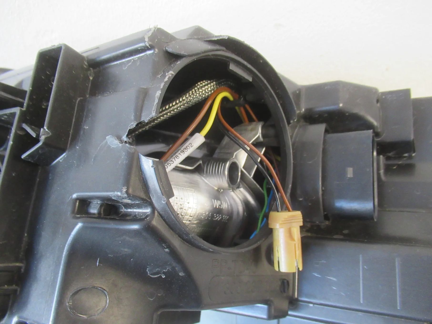 LAMPA PRZEDNIA PRZÓD PRAWA SKODA OCTAVIA III 3 XENON 5E1941018B 2012-2016
