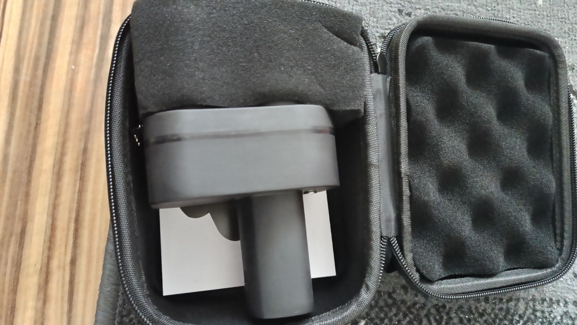 Adapter do ładowania akumulatorów