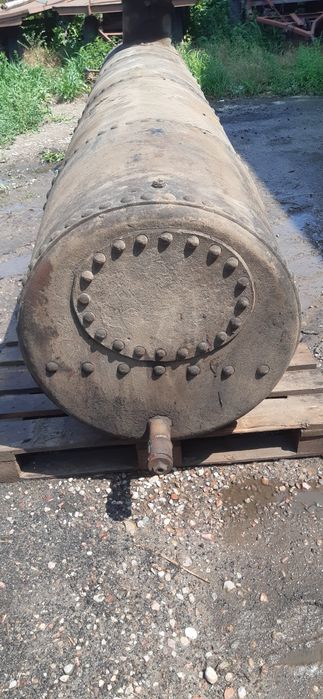Masywny zbiornik metalowy 2000l