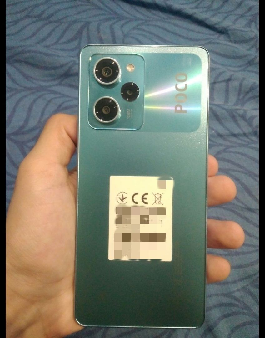 Продам смартфон POCO X5 pro 5G 6/128