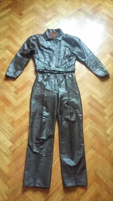 Стильний шкіряний костюм: куртка та штани