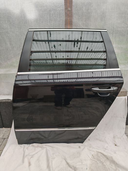 Drzwi Passat B6 kolor LC9X