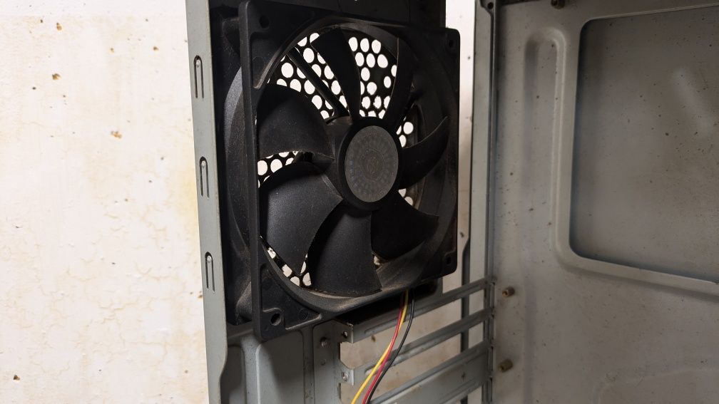 Caixa Coolermaster com Controlador e fans