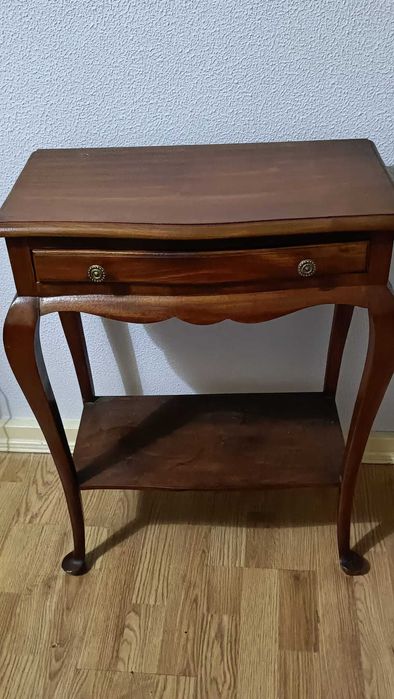 Mesas camilhas e mesinhas