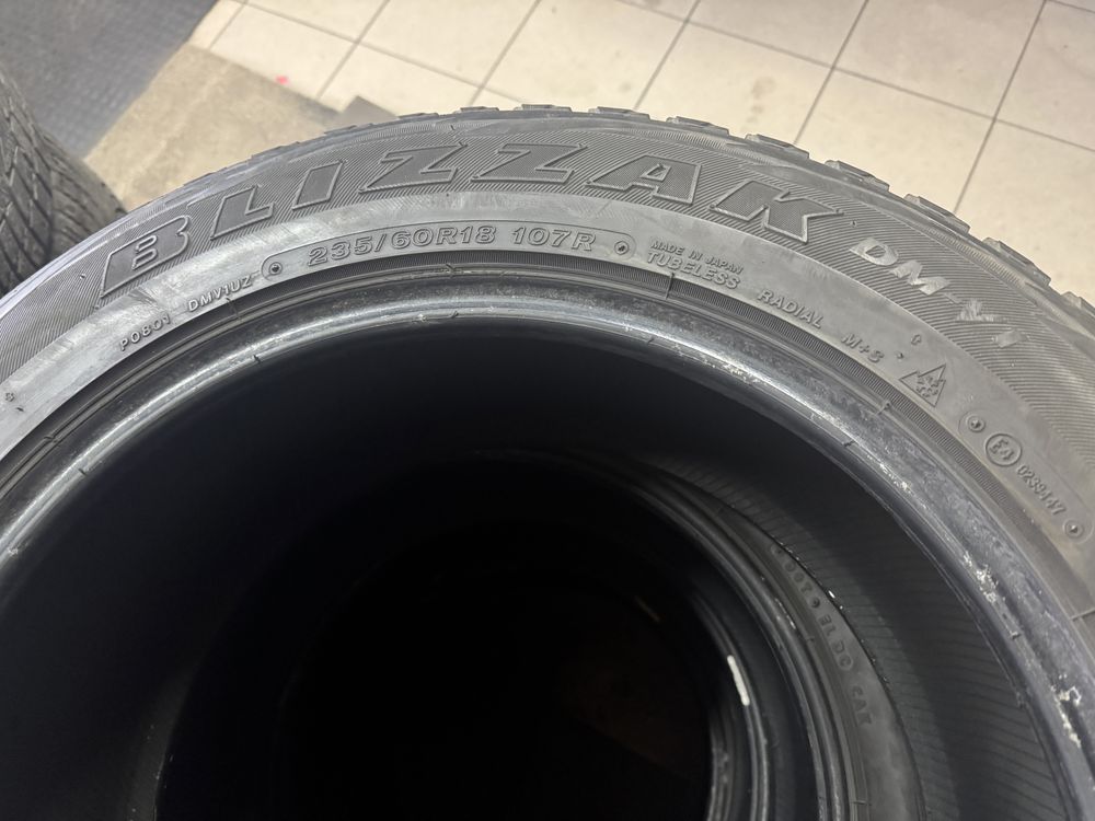 Opony Bridgestone Blizzak 235/60R18