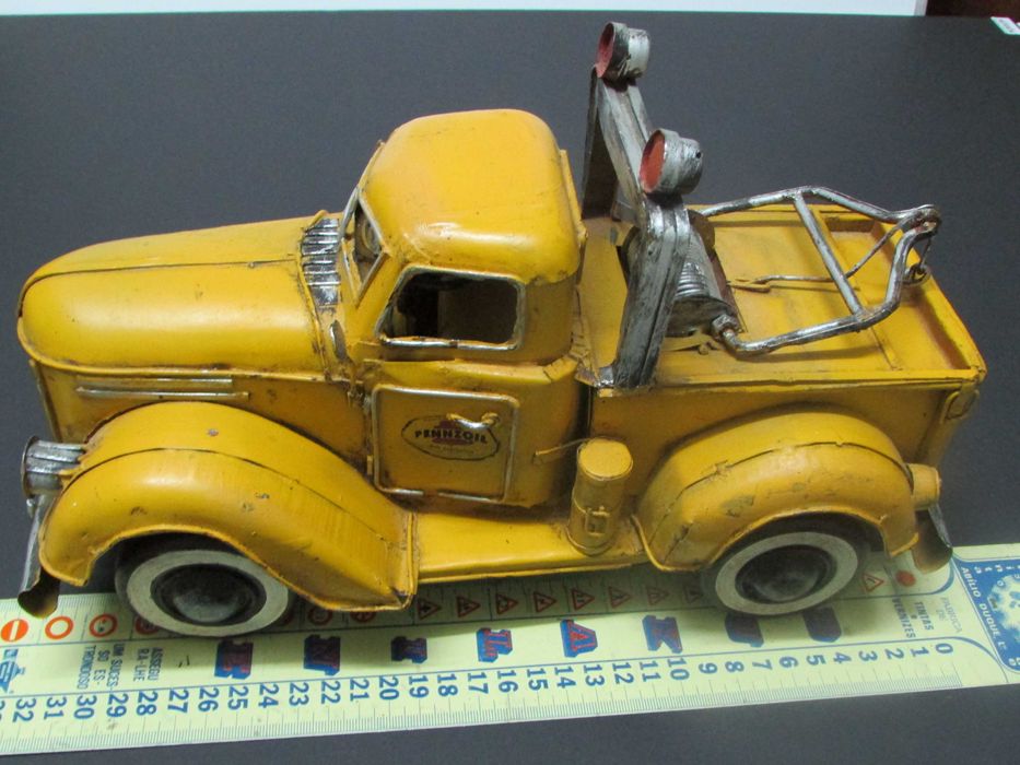 Carro antigo desempanagem - artigo artesanal feito em chapa (vintage)