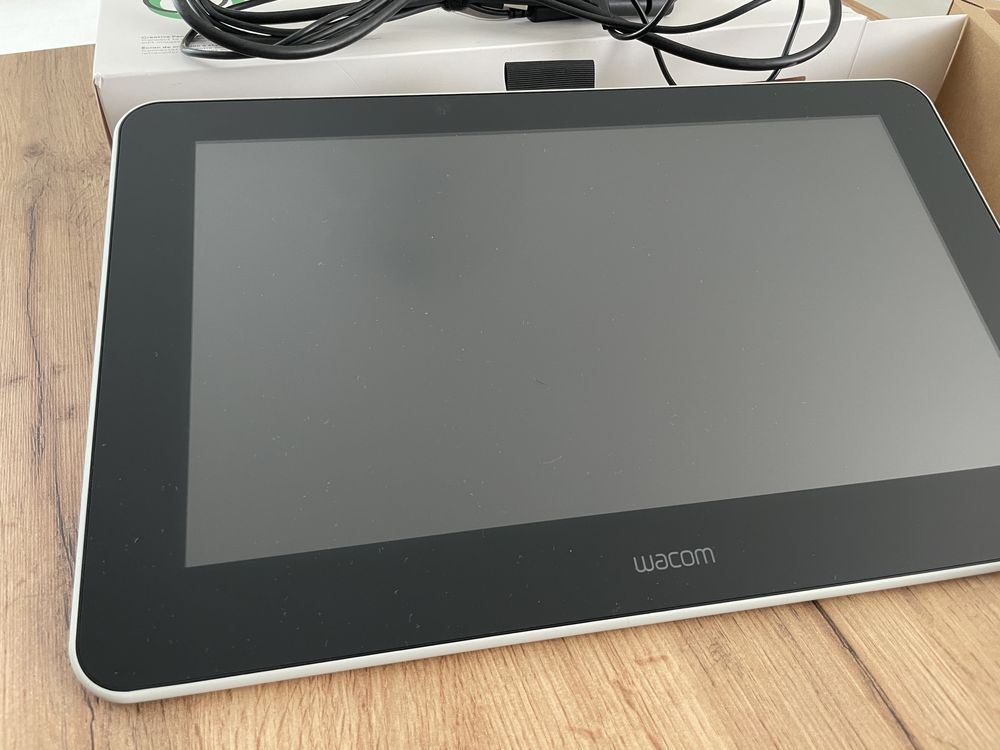 Tablet graficzny Wacom One Display 13 - DTC133