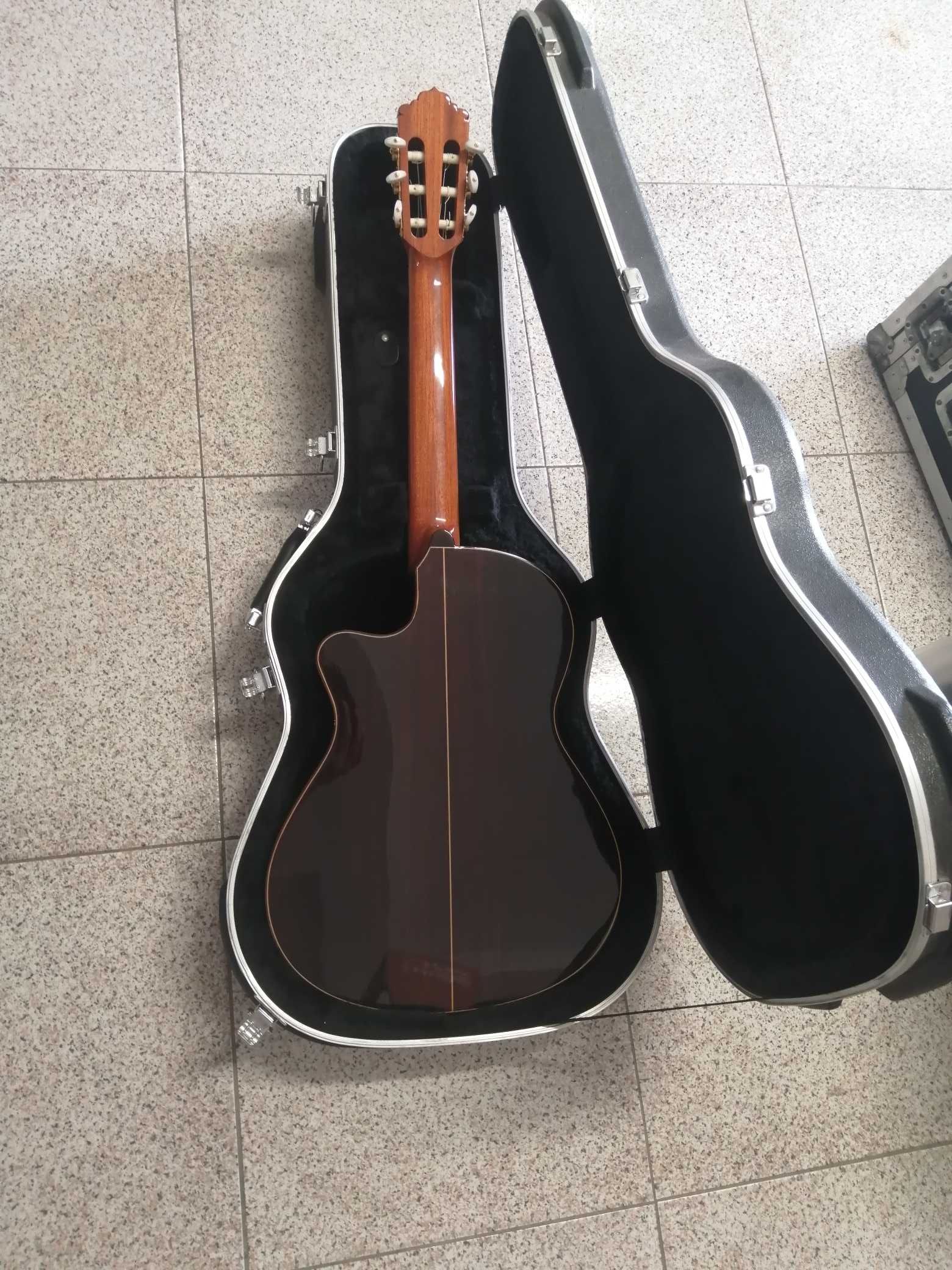 Guitarra Almansa CW 435 E8