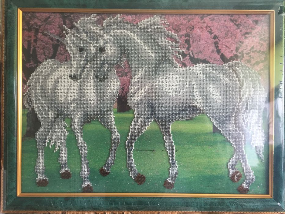 Картини с бісеру