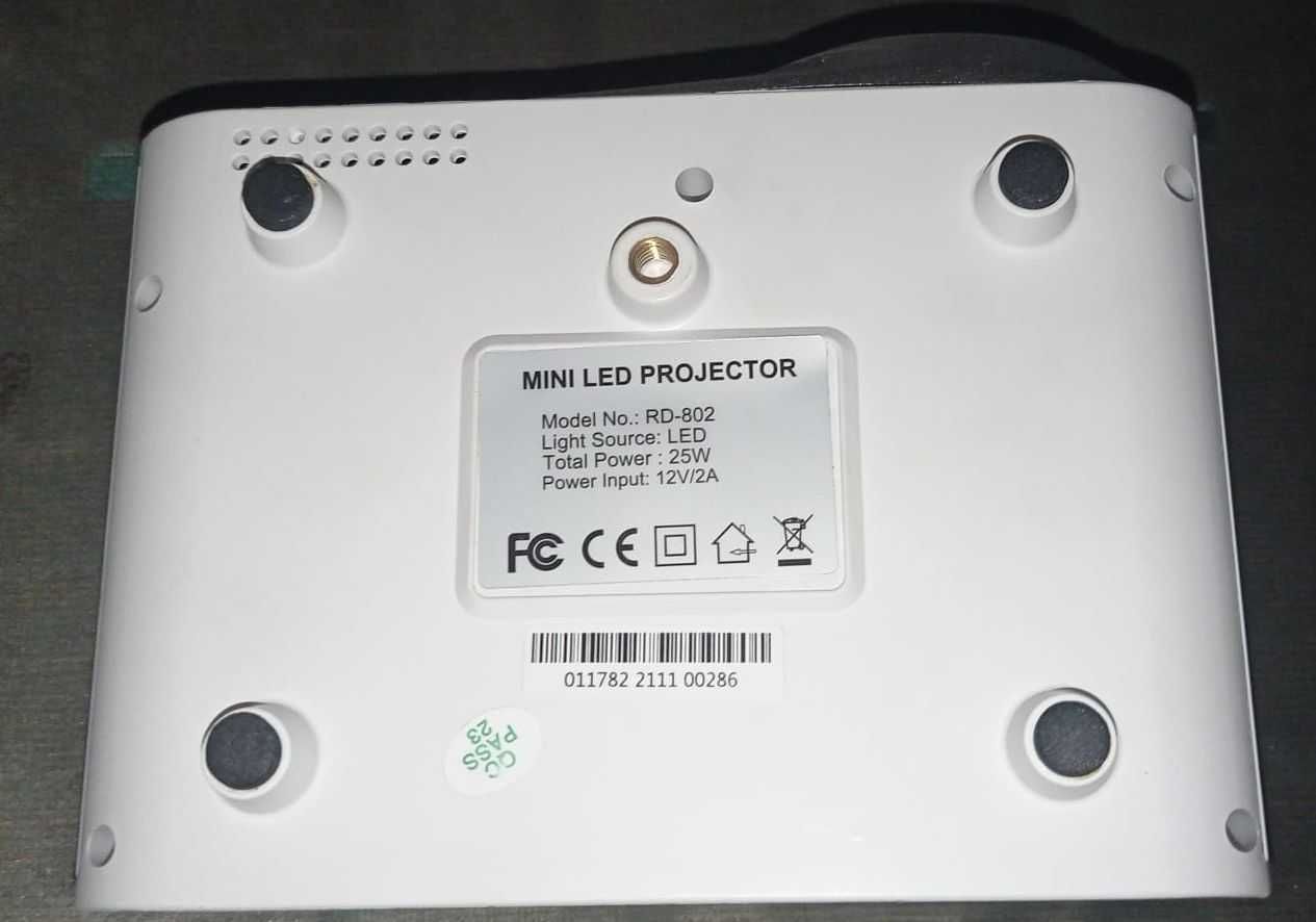 Mini projektor rzutnik LED Ucos RD802 HDMI/USB