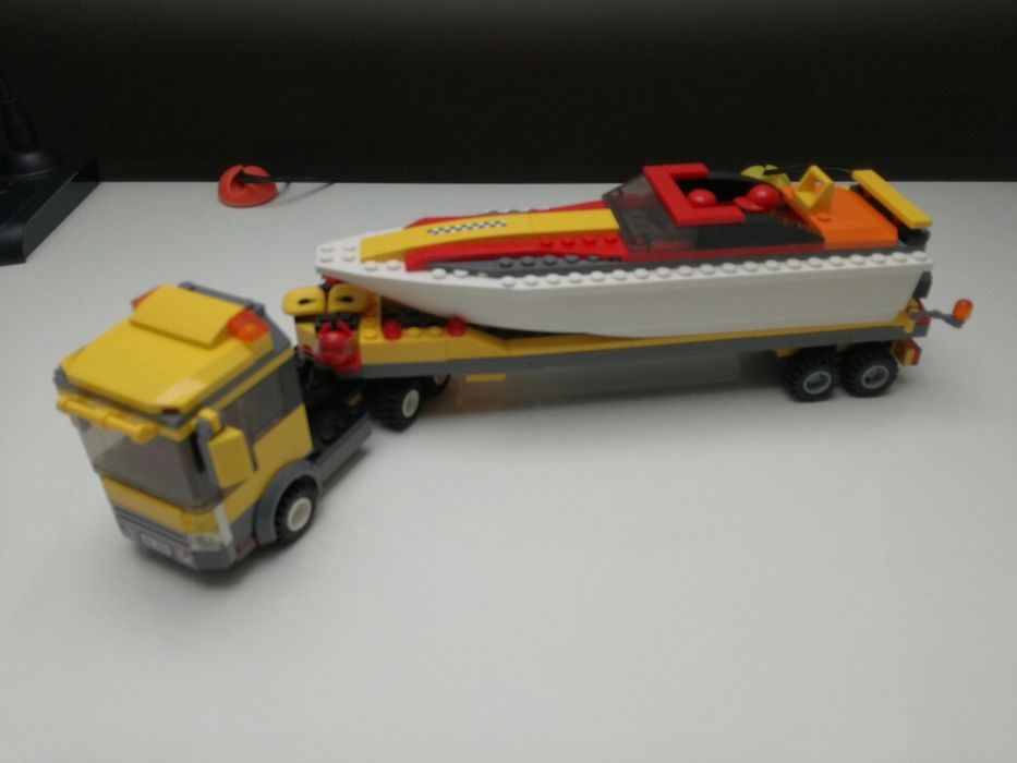 Lego City 4643 Transporter Motorówek