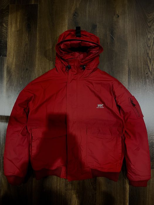Пуховик Helly Hansen