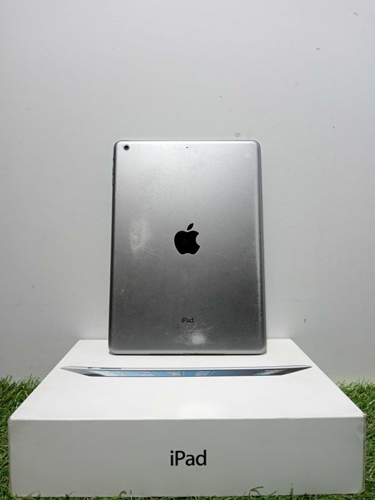 Apple iPad Air A1474 Gray (16 ГБ/Bat 81%) (2)