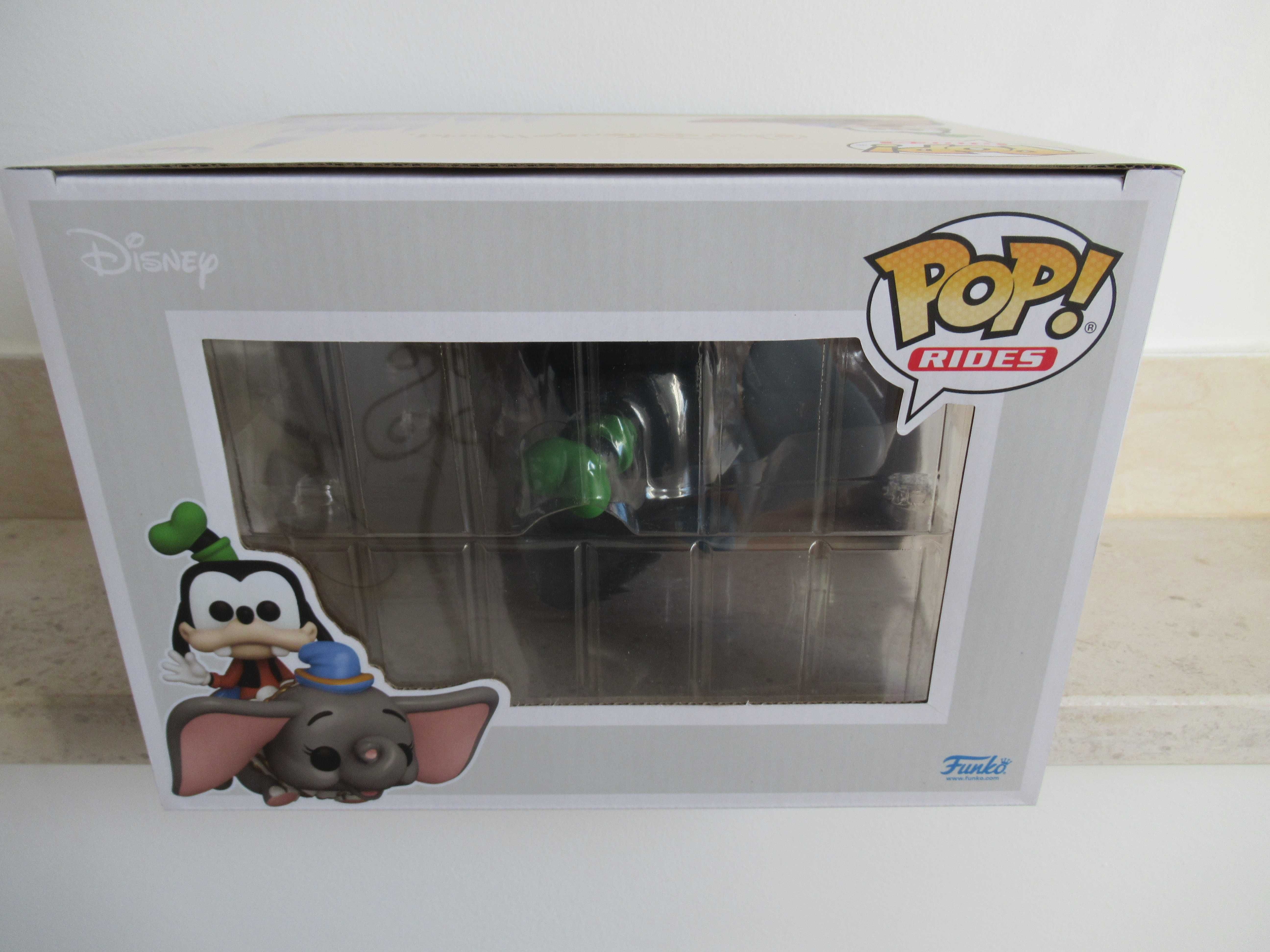 Funko Pop Goofy at the dumbo the flying elephant attraction - Disney