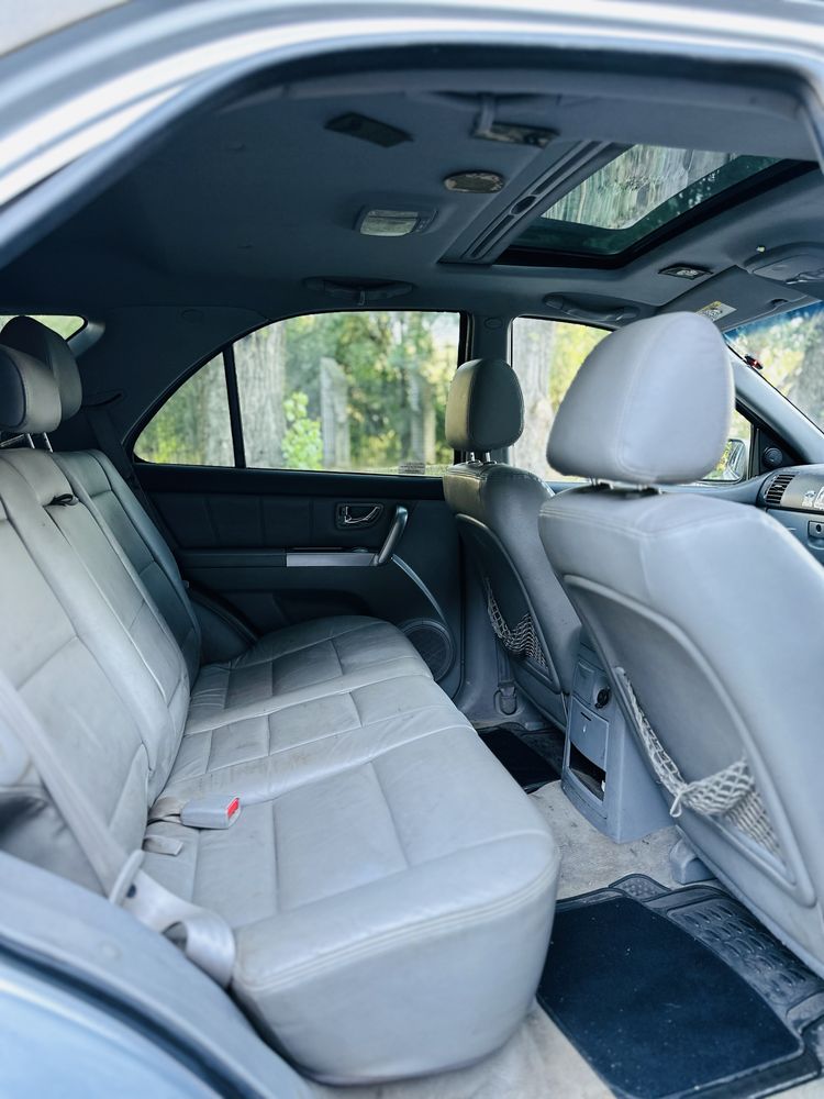 Продам KIA Sorento 2.5 TDI Avtomat 4x4 на отличном ходу сел поехал !