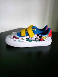 Кеди Adidas Disney Mickey Mouse кеды GZ3316. Розмір: 31