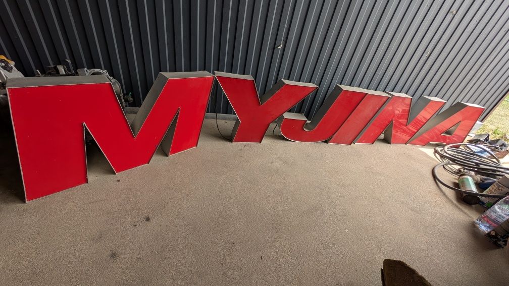 Napis Reklama Myjnia podświetlana litery przestrzenne 3d bardzo ładna